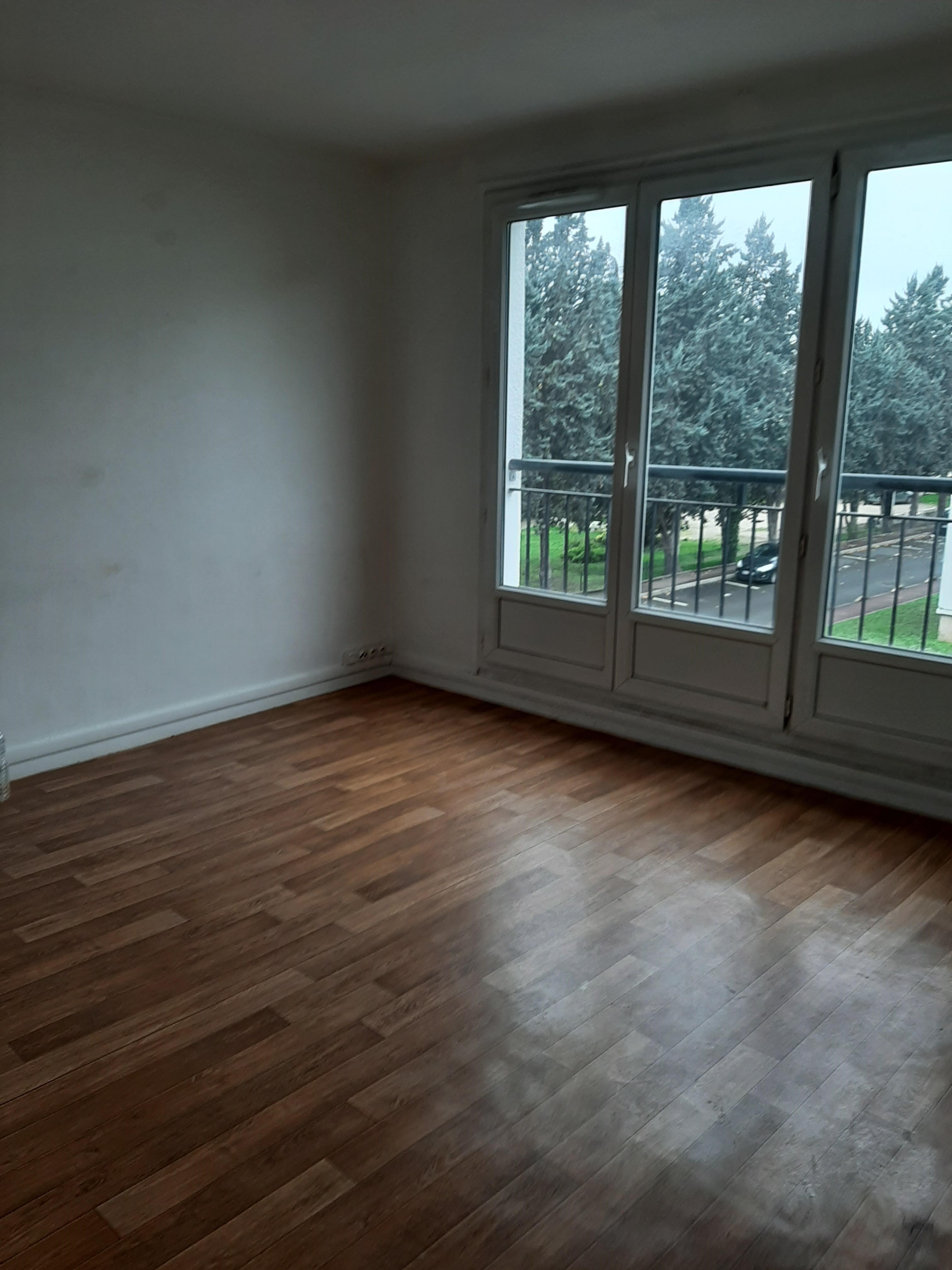 NEUILLY PLAISANCE