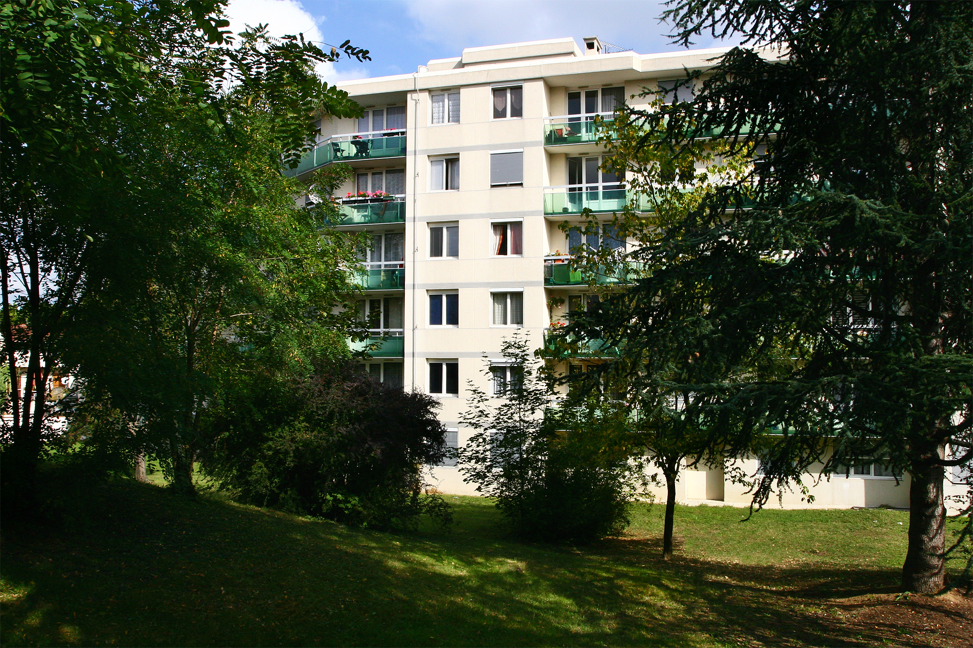 NANTERRE
