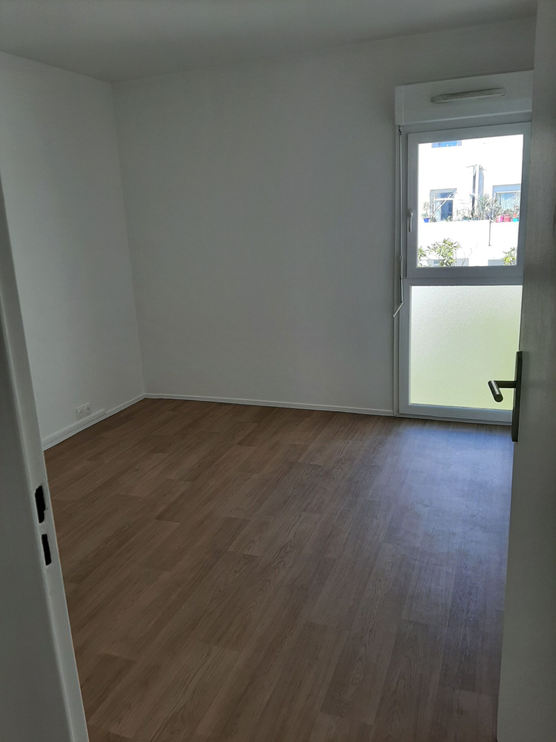 08-04-26_14-42-49_Chambre1-compressed.jpg