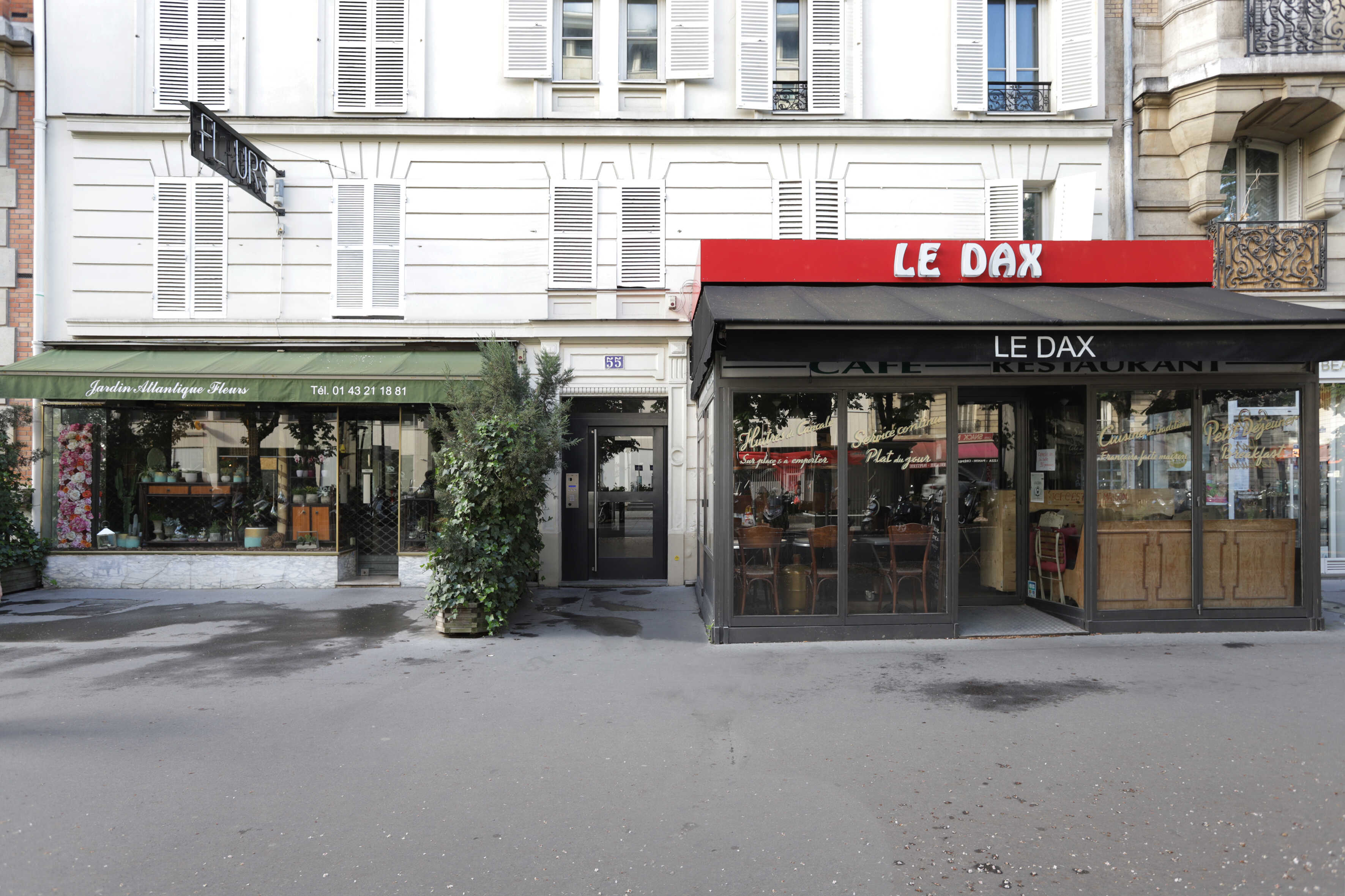PARIS