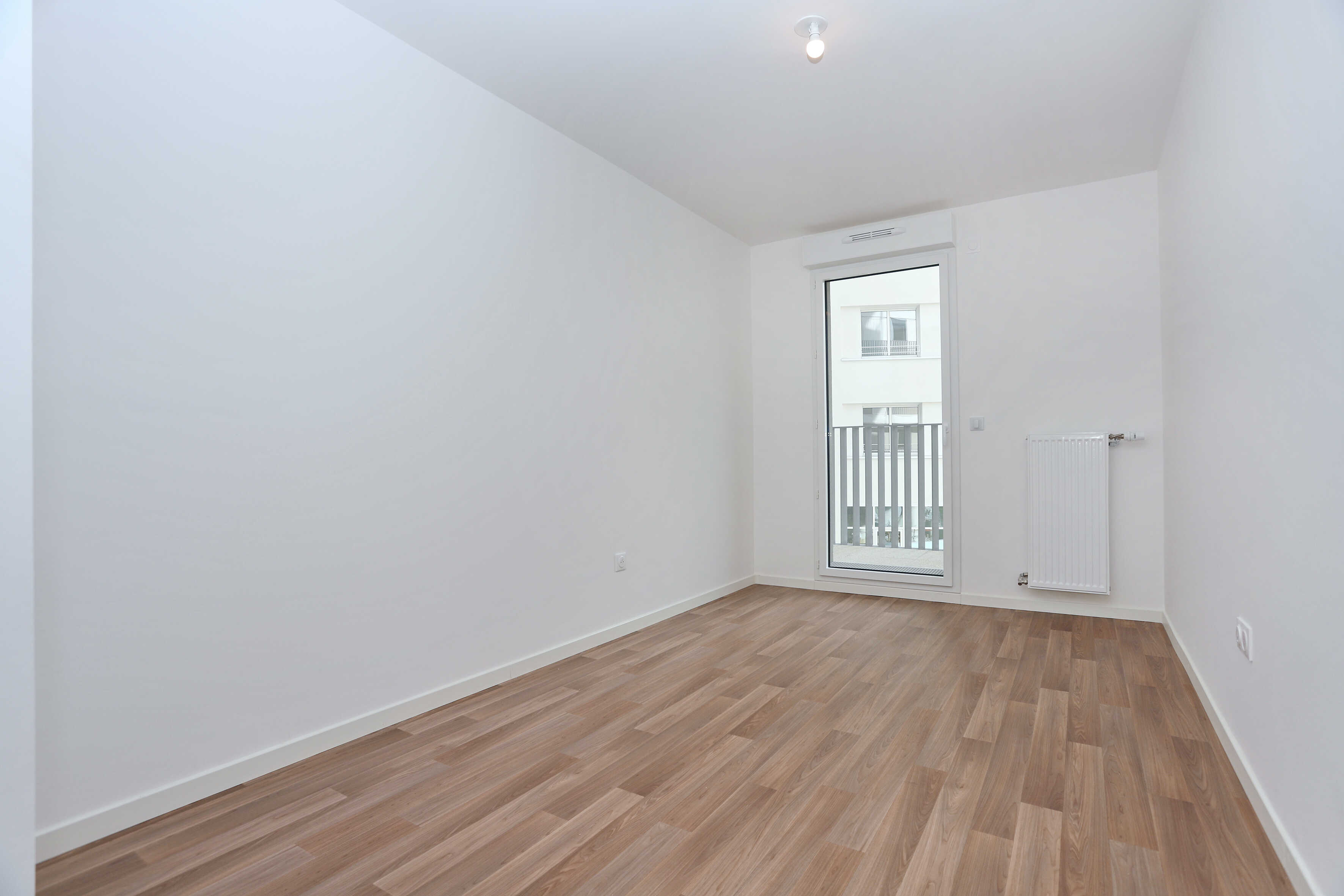 compressed-20079-BAGNEUX-Logement témoin-Photo 4.JPG