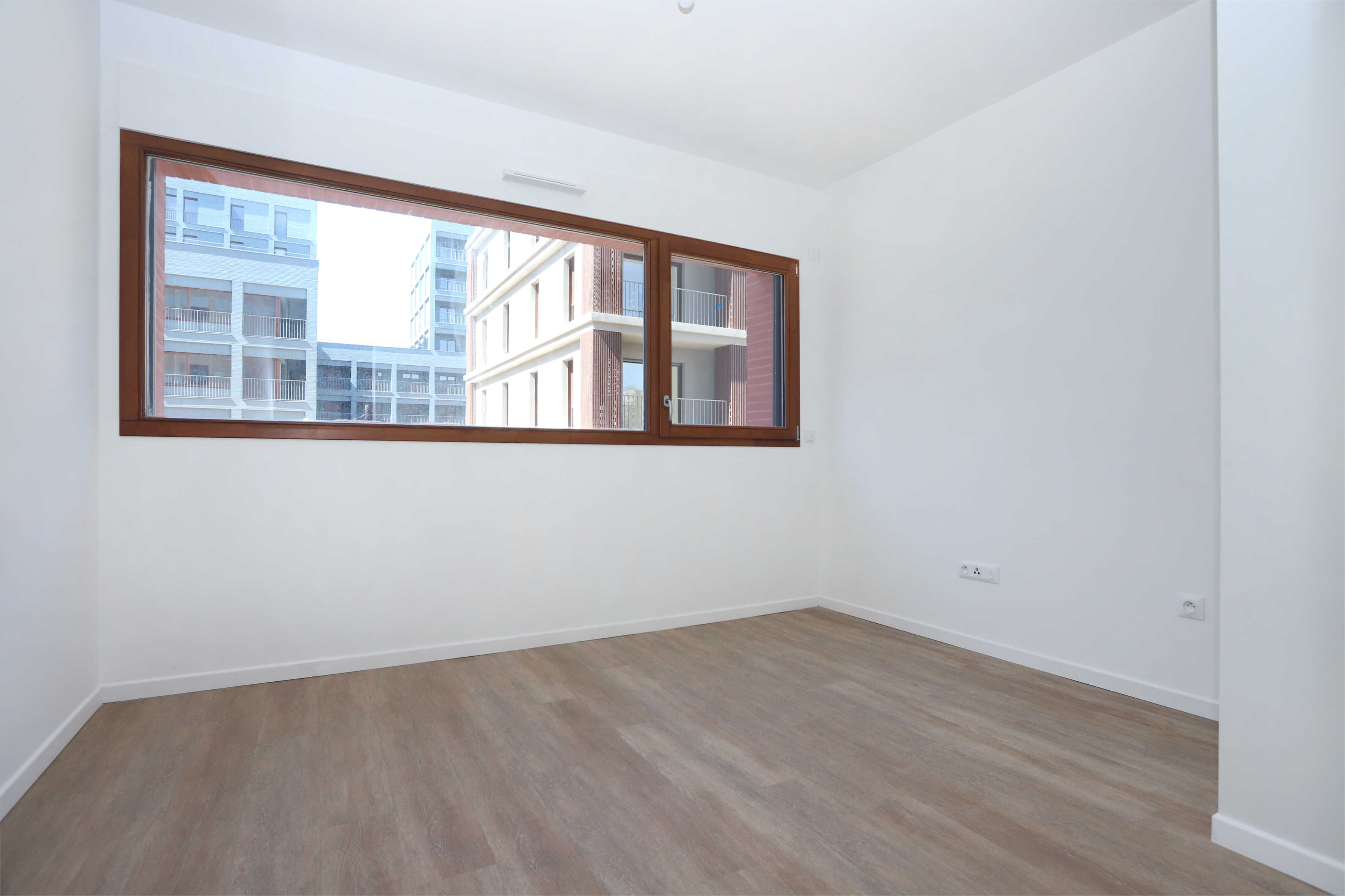 7013_IVRY SUR SEINE__05-compressed.JPG