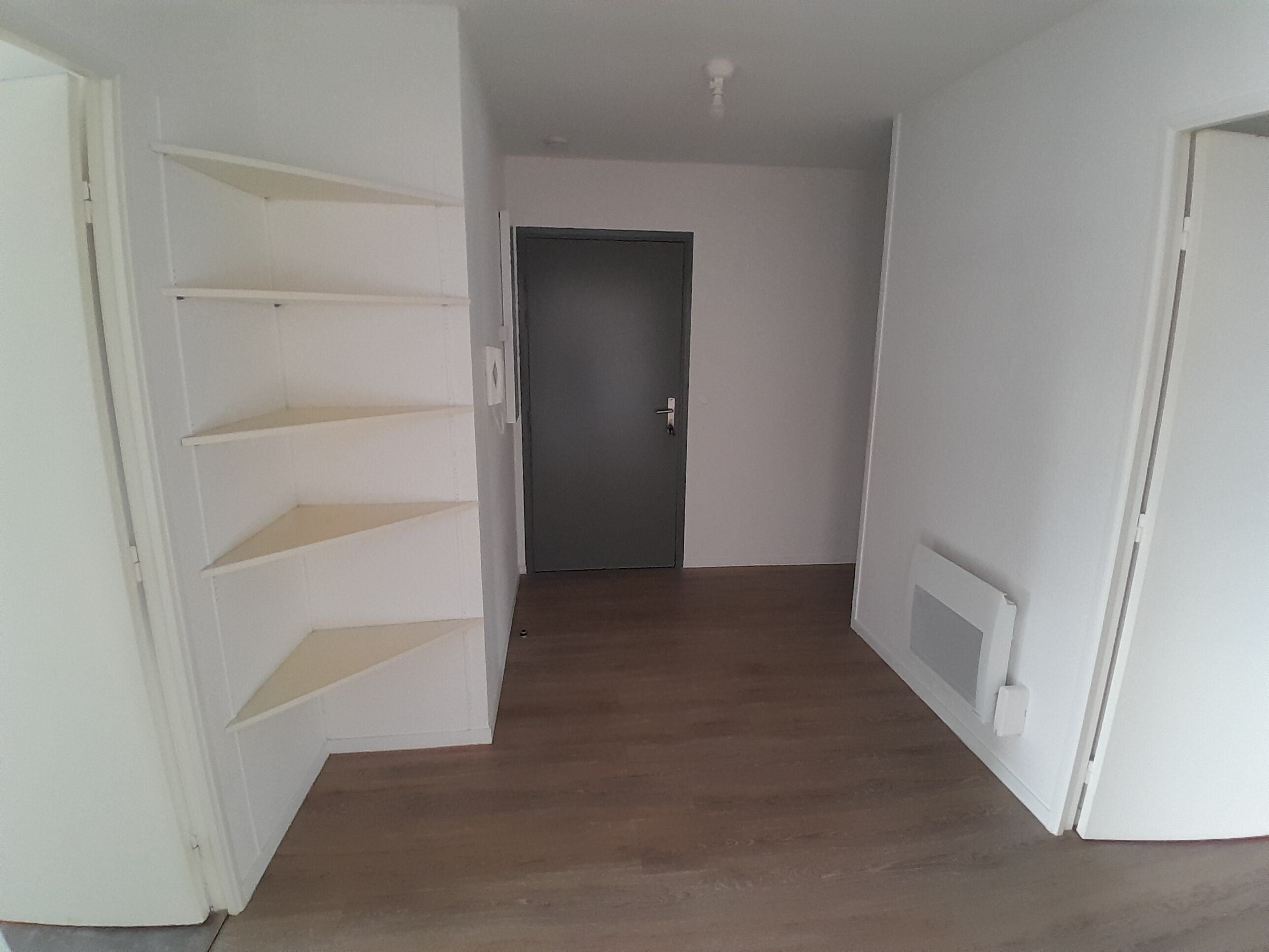 compressed-entrée 1.jpg