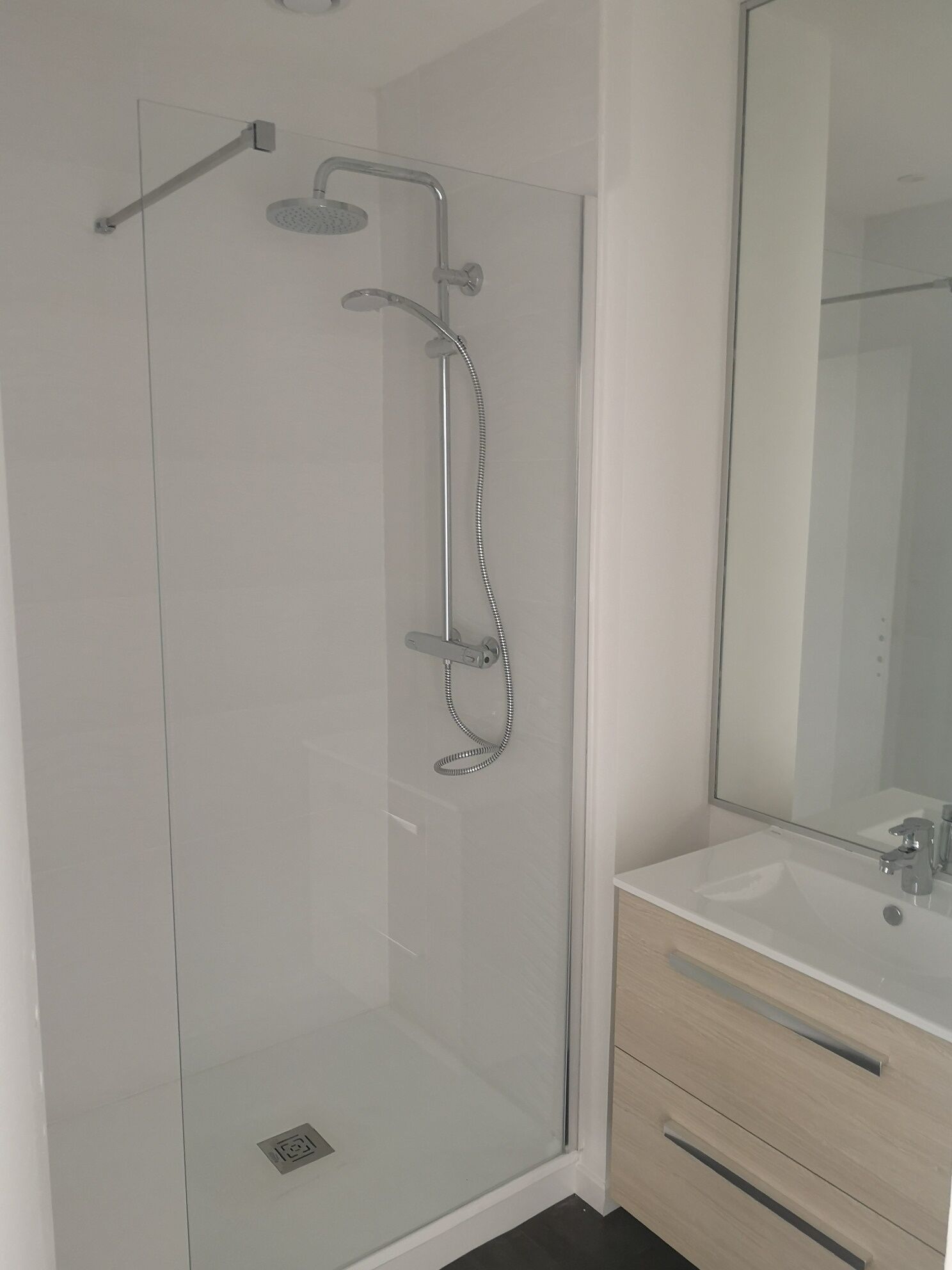 salle d'eau bis-compressed.jpg