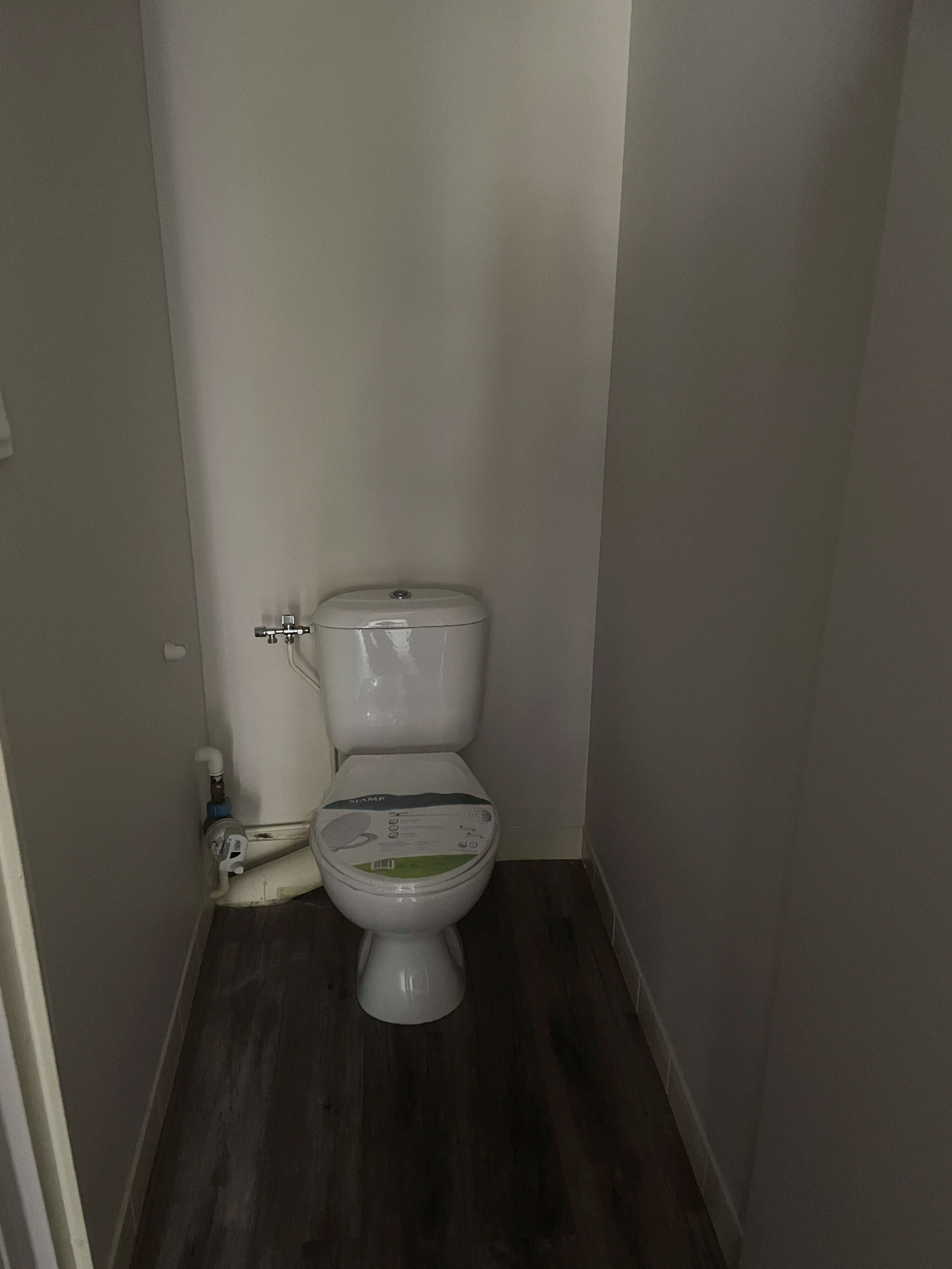 wc.jpg