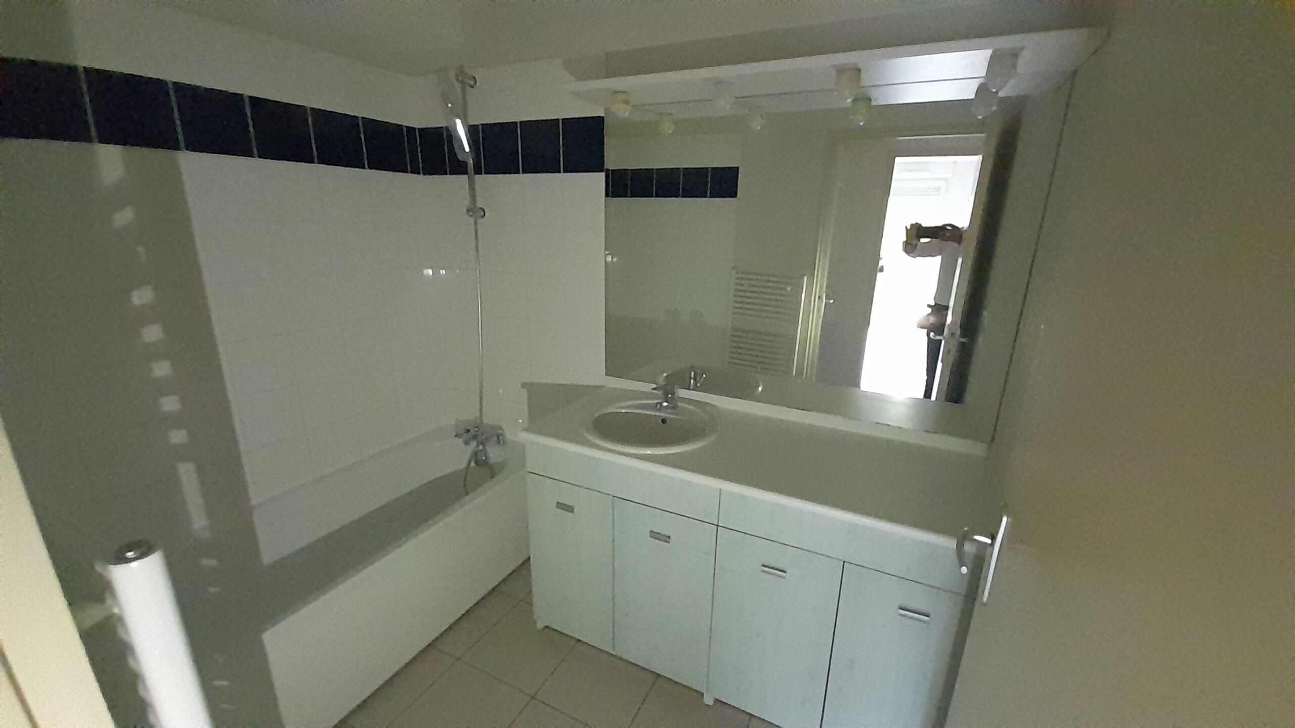 salle de bain-compressed.jpg
