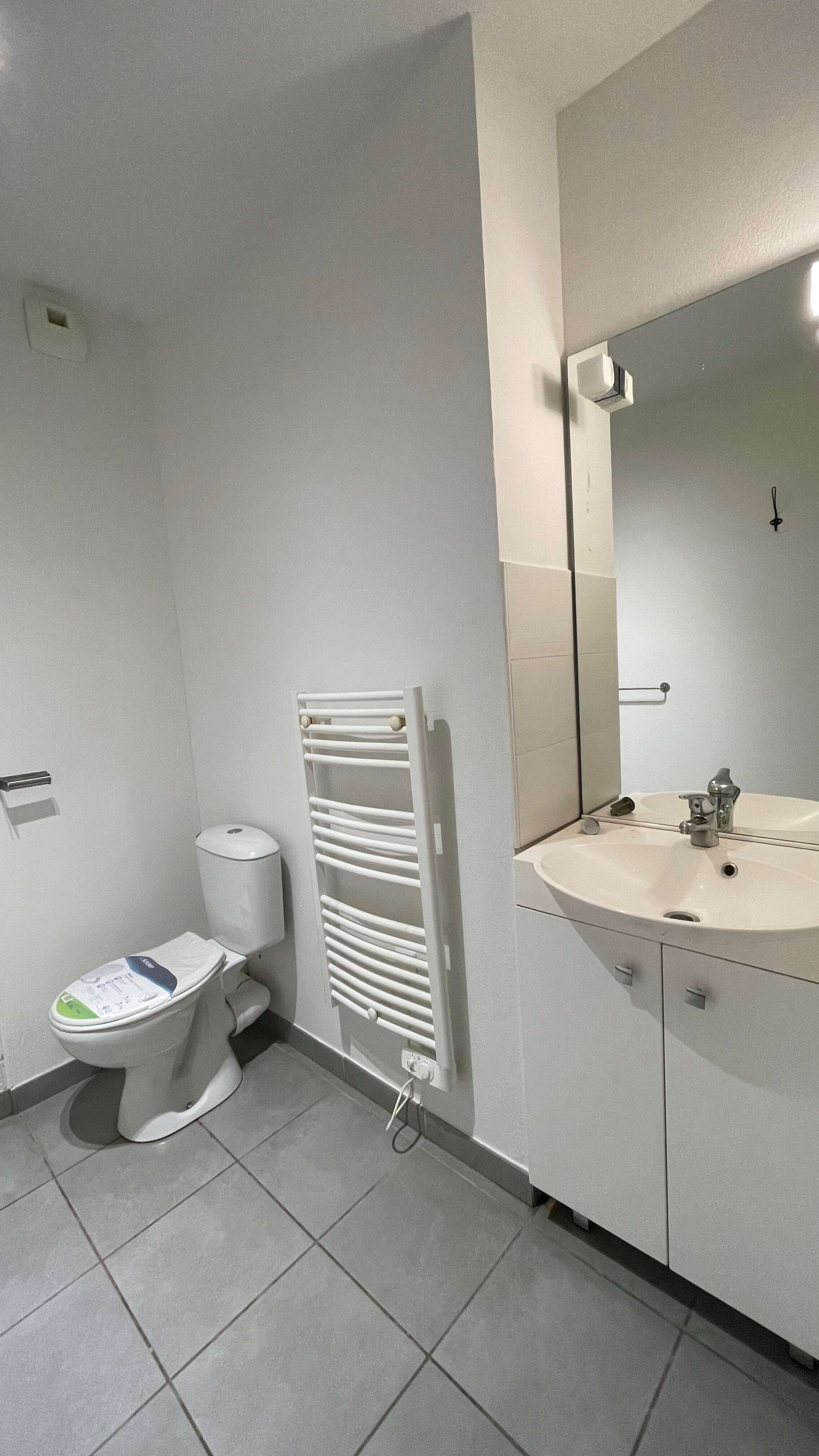 4salle de bain bis-compressed.jpg