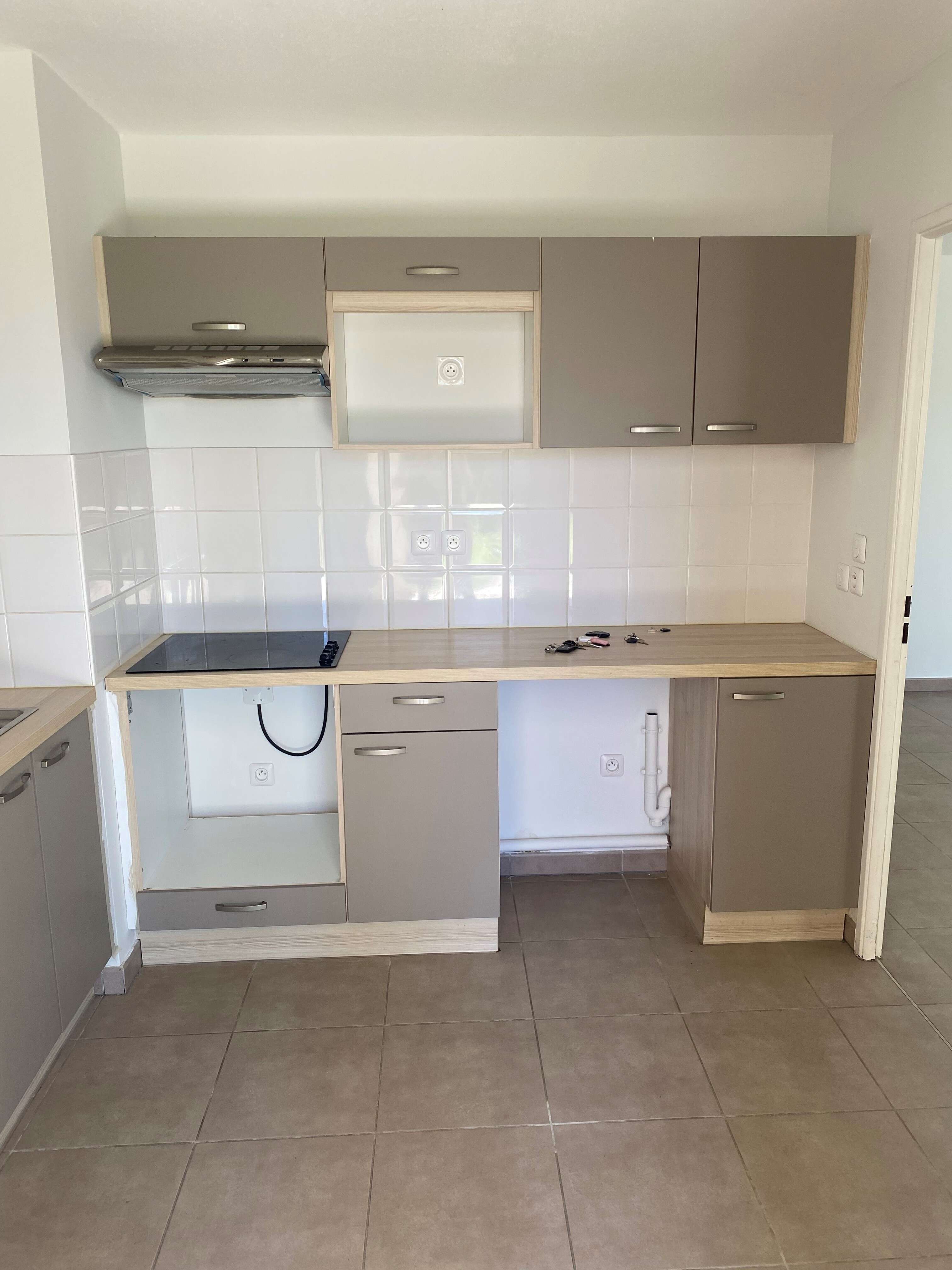 2-CUISINE F01-cmp.jpg