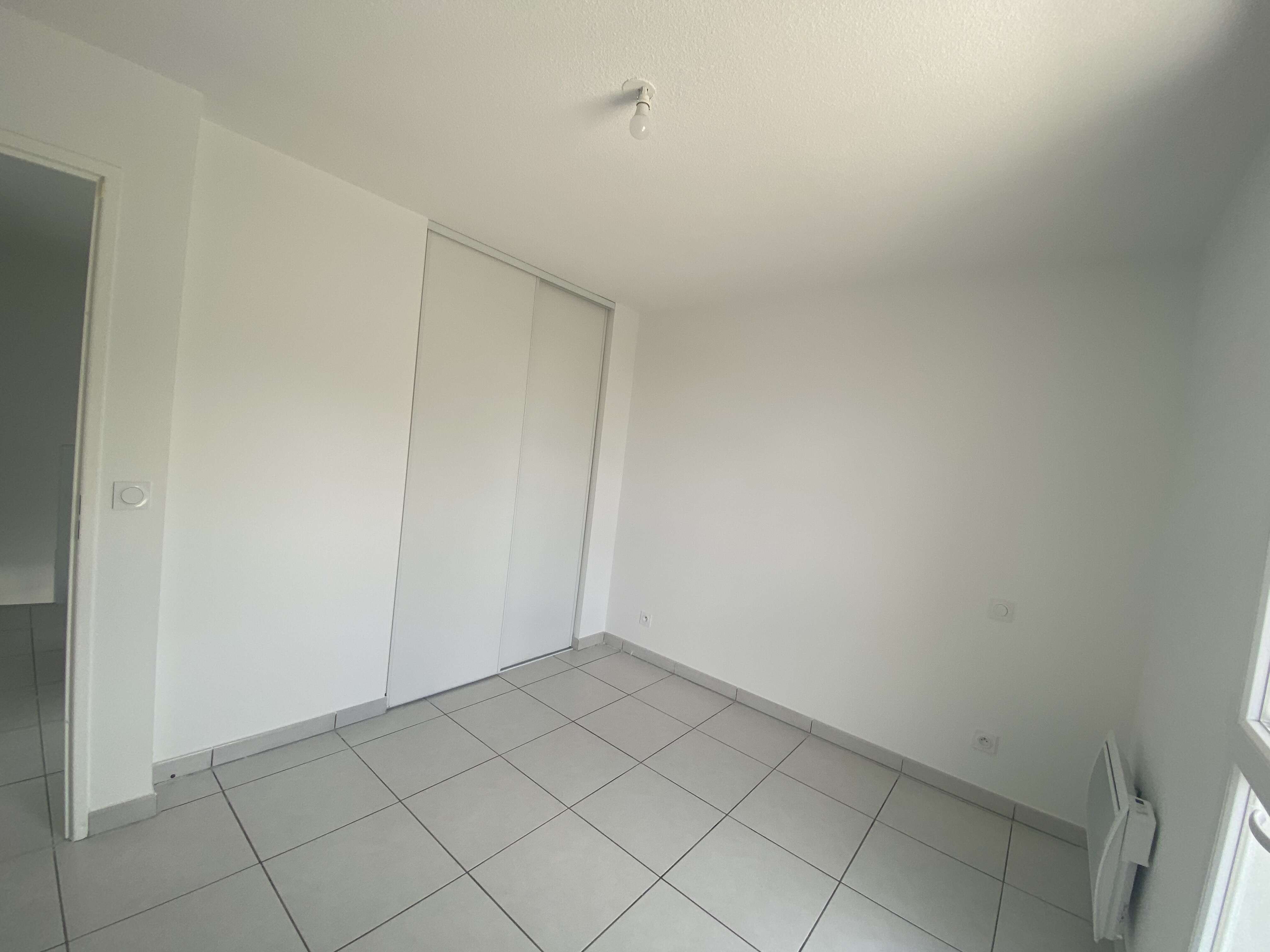 6CHAMBRE 2-cmp.jpg