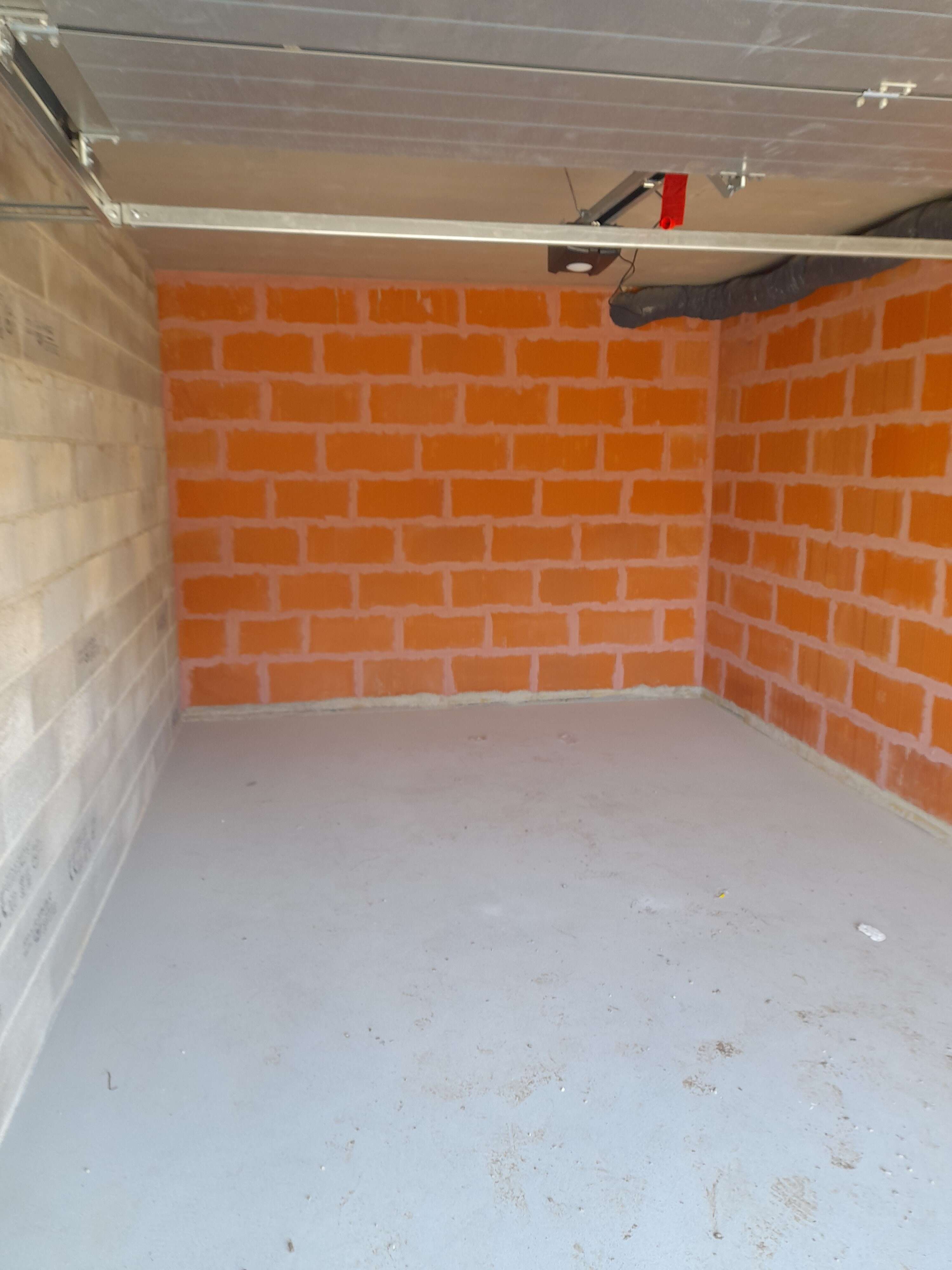 Garage-compressed.jpg