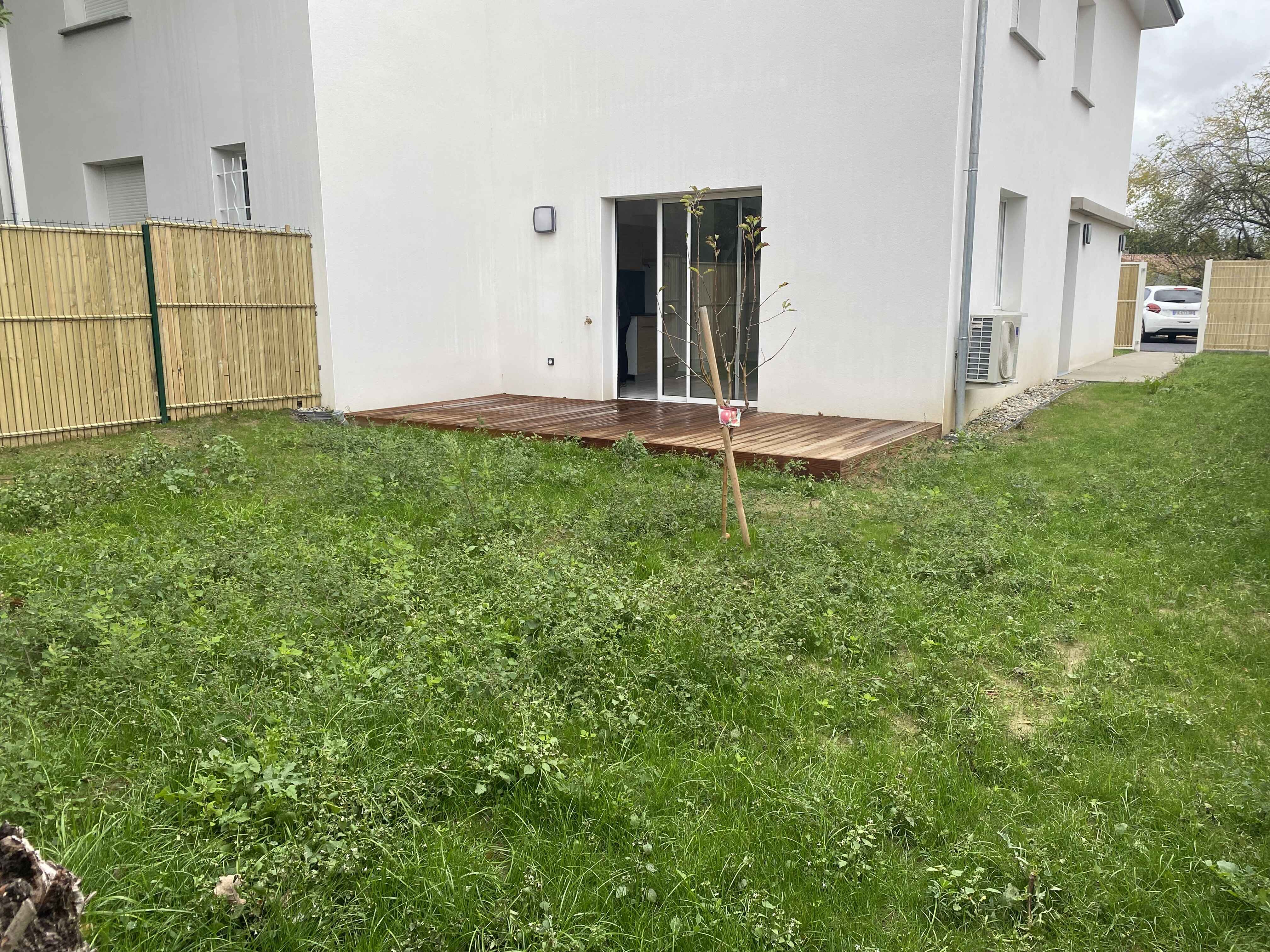 9-jardin-terrasse exterieure-cmp.JPG