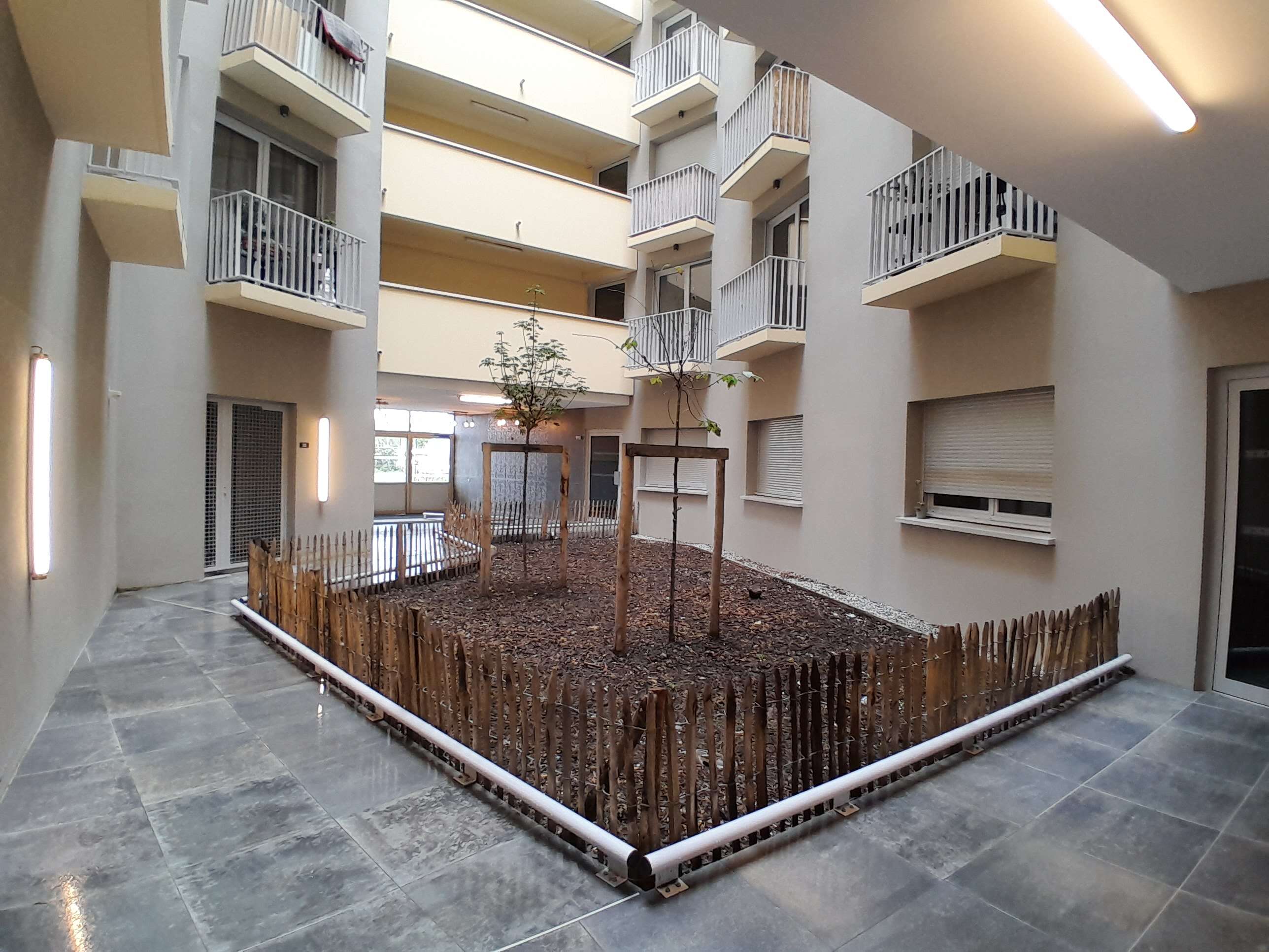 Patio intérieur parties communes-compressed.jpg